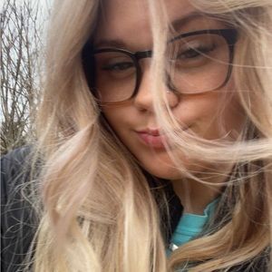 Meet your Posher, Kendra